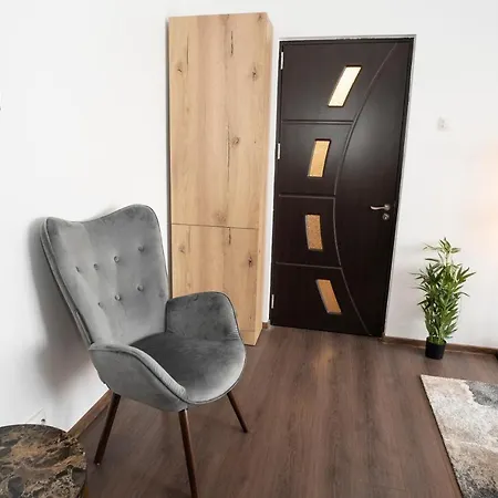 Apartment Garsoniera Lux Drumul Taberei